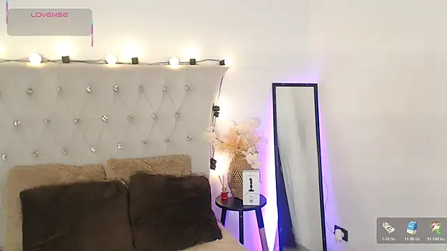 Dulcey  online show from 01/15/26, 04:05