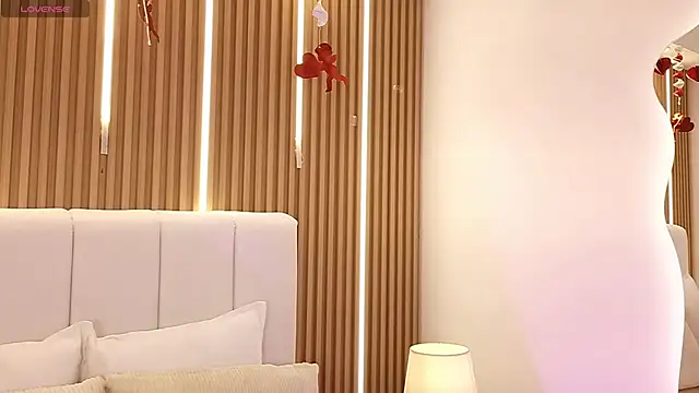 Dulcey  online show from 02/12/26, 06:02