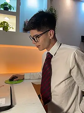 Dulcey  online show from 03/30/26, 06:04