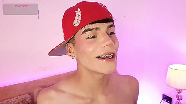 Dulcey  online show from 02/01/26, 10:08