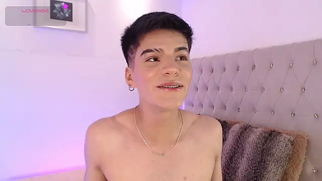 Dulcey  online show from 11/08/25, 10:35