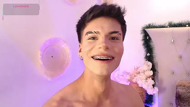 Dulcey  online show from 12/19/25, 07:00