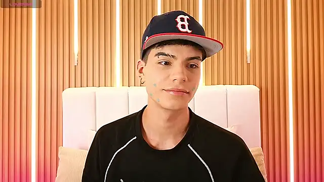 Dulcey  online show from 04/04/26, 05:58