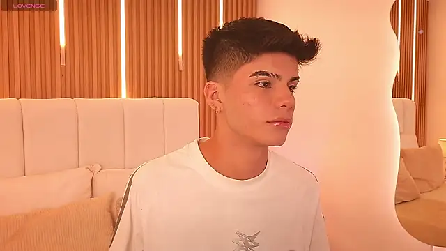 Dulcey  online show from 03/15/26, 04:52