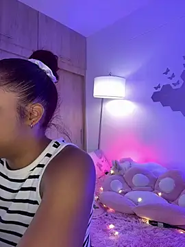 Snapshot of _Zahara_ chatting on 02/13/26, 11:16 Zahara online show from 02/13/26, 11:16