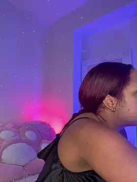 Snapshot of _Zahara_ chatting on 01/11/26, 11:00 Zahara online show from 01/11/26, 11:00