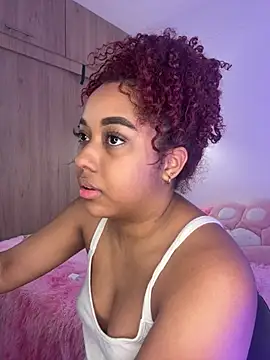  Zahara  online show from 10/03/25, 12:14