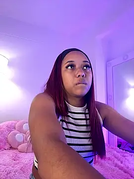 Snapshot of _Zahara_ chatting on 01/08/26, 11:00 Zahara online show from 01/08/26, 11:00