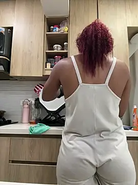 Snapshot of _Zahara_ chatting on 02/03/26, 11:10 Zahara online show from 02/03/26, 11:10