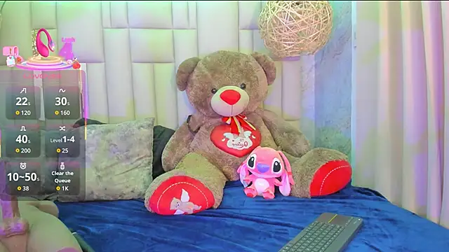 Snapshot of NikkyyRed chatting on 09/11/25, 01:49 NikkyyRed online show from 09/11/25, 01:49