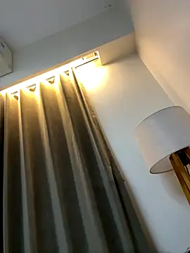 desitease online show from 12/15/25, 08:36