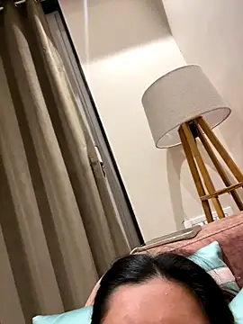 desitease online show from 12/17/25, 04:23