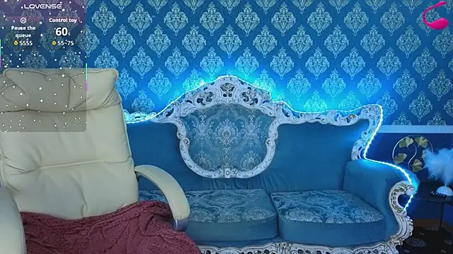 Snapshot of MissRossi chatting on 06/10/26, 07:37 MissRossi online show from 06/10/26, 07:37