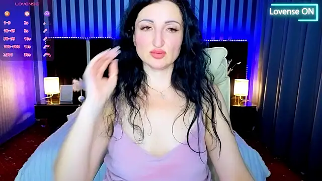 MissRossi online show from 11/06/25, 08:13