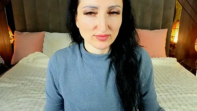 MissRossi online show from 12/19/25, 01:57