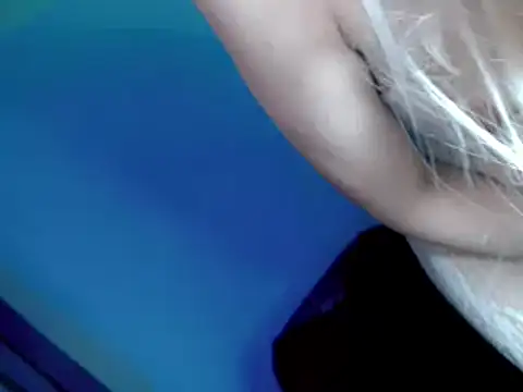 Snapshot of coffe_cat28 chatting on 09/12/25, 02:01 coffe cat28 online show from 09/12/25, 02:01