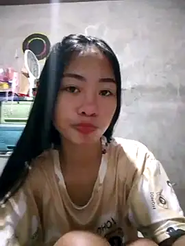 SweetMissPinay18 online show from 05/12/26, 08:15