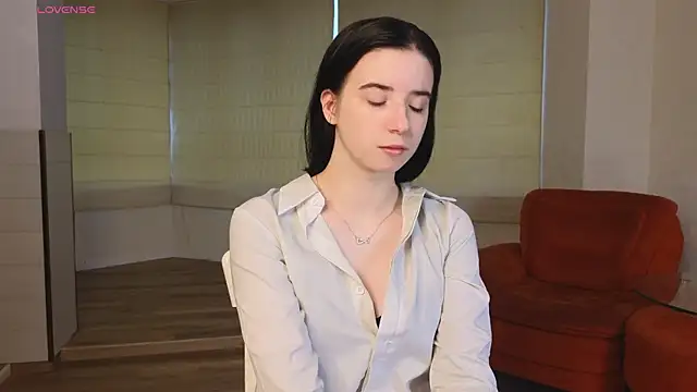 Snapshot of DorisDenmon chatting on 10/11/25, 03:07 DorisDenmon online show from 10/11/25, 03:07