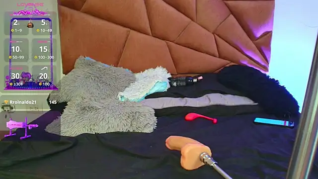 Snapshot of sebas_palacioo chatting on 09/09/25, 05:06 sebas palacioo online show from 09/09/25, 05:06