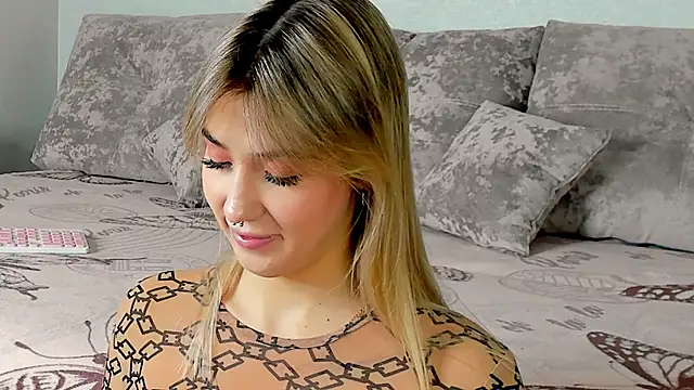 Bella svon online show from 11/16/25, 09:25