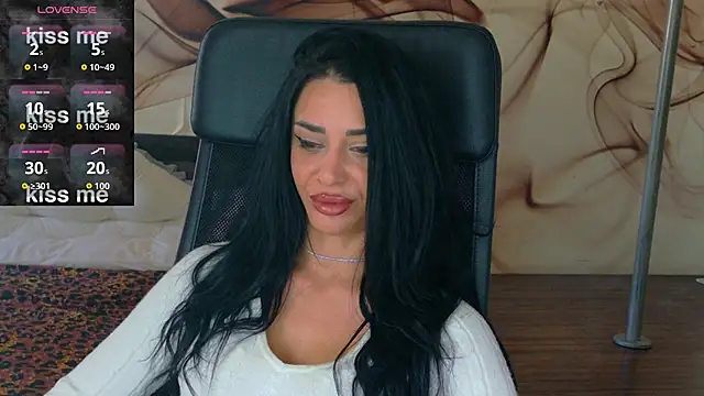 Snapshot of NaomiScarlet chatting on 11/03/25, 09:24 NaomiScarlet online show from 11/03/25, 09:24