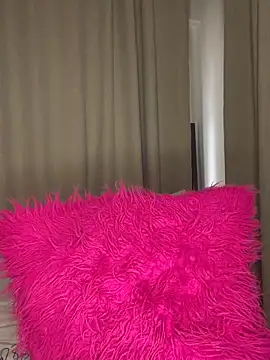 prettydollyy online show from 06/17/26, 08:58