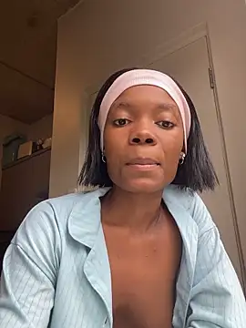 prettydollyy online show from 04/19/26, 09:43