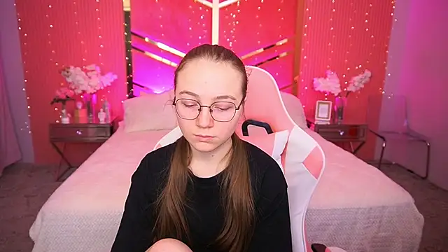 ArrinaWairr online show from 02/12/26, 09:09