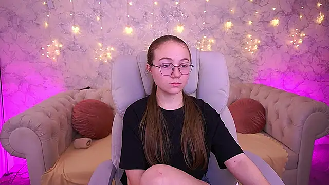 ArrinaWairr online show from 02/24/26, 08:59