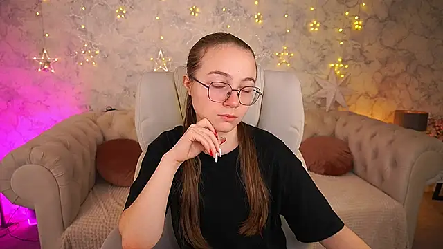 ArrinaWairr online show from 01/16/26, 08:51