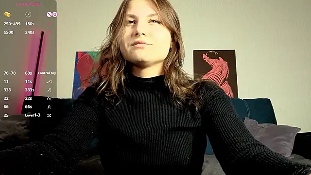 TrixiBell online show from 02/21/26, 04:25