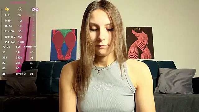 TrixiBell online show from 10/11/25, 04:35