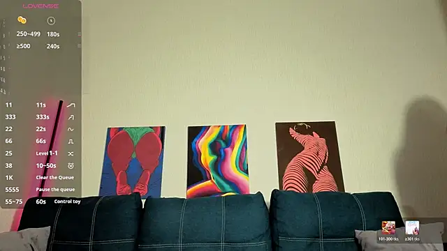 TrixiBell online show from 03/31/26, 04:25