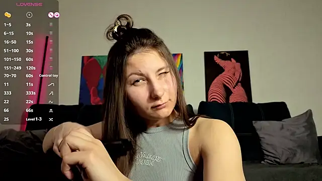 TrixiBell online show from 03/10/26, 04:27