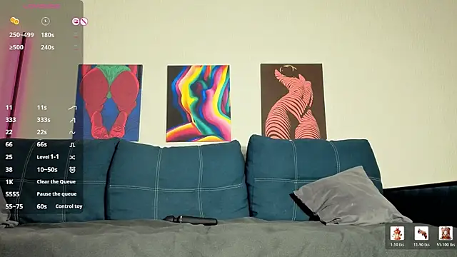 TrixiBell online show from 04/07/26, 04:03