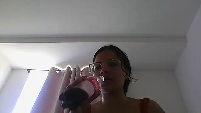 Snapshot of kattaleya_21 chatting on 10/13/25, 06:09 kattaleya 21 online show from 10/13/25, 06:09