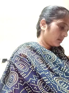 Cutreet online show from 09/16/25, 05:36