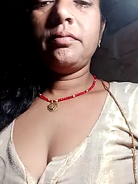 Cutreet online show from 09/18/25, 01:08