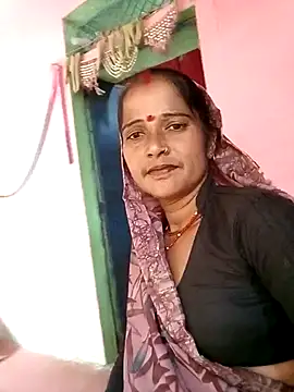 Cutreet online show from 12/14/25, 09:26