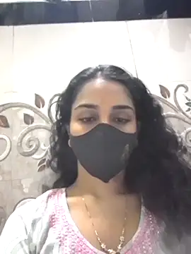 Snapshot of Zoya_G chatting on 09/19/25, 11:25 Zoya G online show from 09/19/25, 11:25
