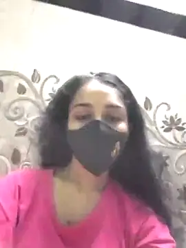 Snapshot of Zoya_G chatting on 09/20/25, 10:42 Zoya G online show from 09/20/25, 10:42