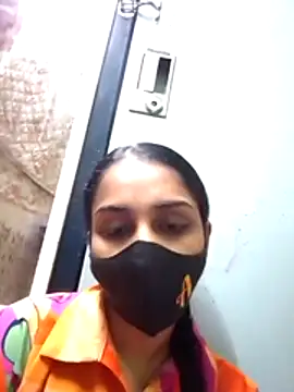 Zoya G online show from 12/15/25, 08:03