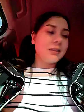 SaraViss20 online show from 12/17/25, 06:24