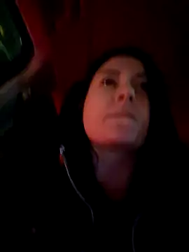 SaraViss20 online show from 12/05/25, 09:01