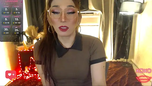Snapshot of precious_RoseDoll chatting on 10/09/25, 05:41 precious RoseDoll online show from 10/09/25, 05:41