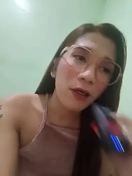 Snapshot of precious_RoseDoll chatting on 10/16/25, 01:36 precious RoseDoll online show from 10/16/25, 01:36