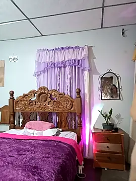 Rebecadiaz13 online show from 02/11/26, 11:10