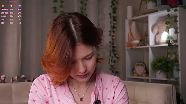 BlytheBenny online show from 12/21/25, 12:02