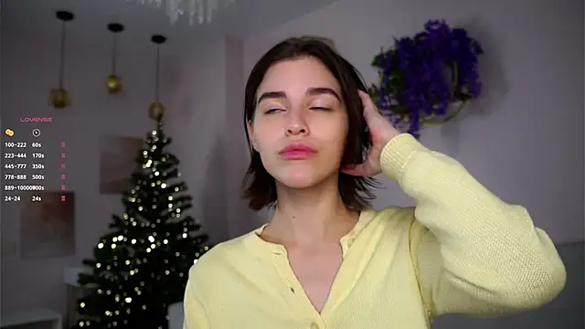 EleneButton online show from 12/21/25, 01:08