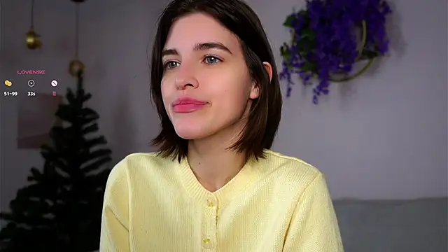 EleneButton online show from 12/22/25, 01:06